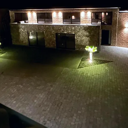 Appartement Le Loft Avec Jacuzzi Privatif - Domaine Aux Charmes D'ethan Hannut