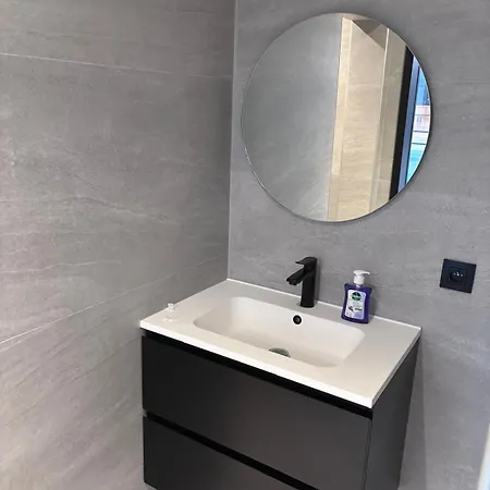 Appartement Le Loft Avec Jacuzzi Privatif - Domaine Aux Charmes D'ethan Hannut