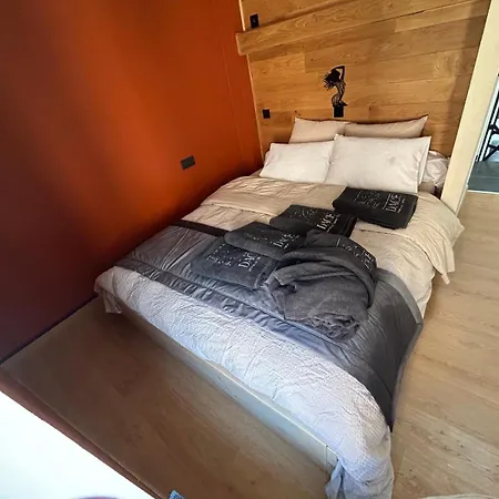 Appartement Le Loft Avec Jacuzzi Privatif - Domaine Aux Charmes D'ethan