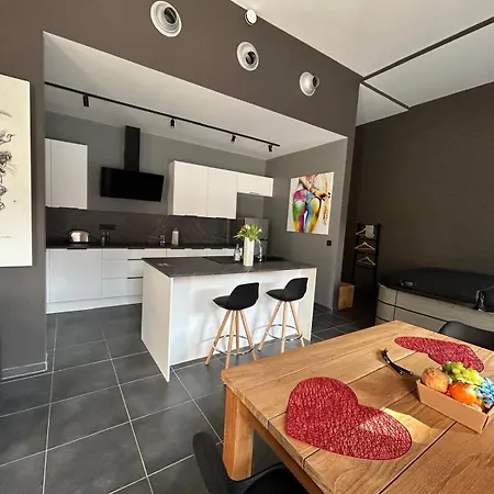 Appartamento Le Loft Avec Jacuzzi Privatif - Domaine Aux Charmes D'ethan *