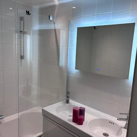 Le Loft Avec Jacuzzi Privatif - Domaine Aux Charmes D'ethan * Hannut